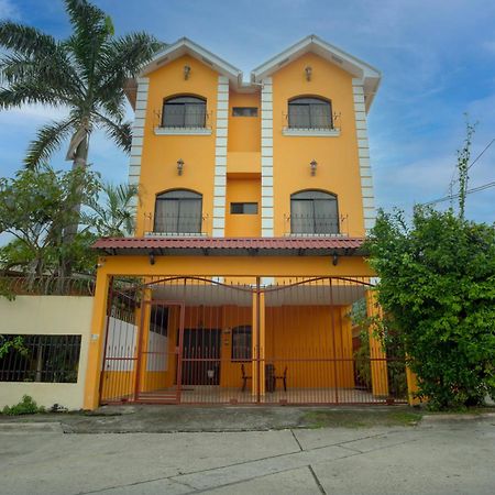 Apart Hotel La Trejo 圣佩德罗苏拉 外观 照片