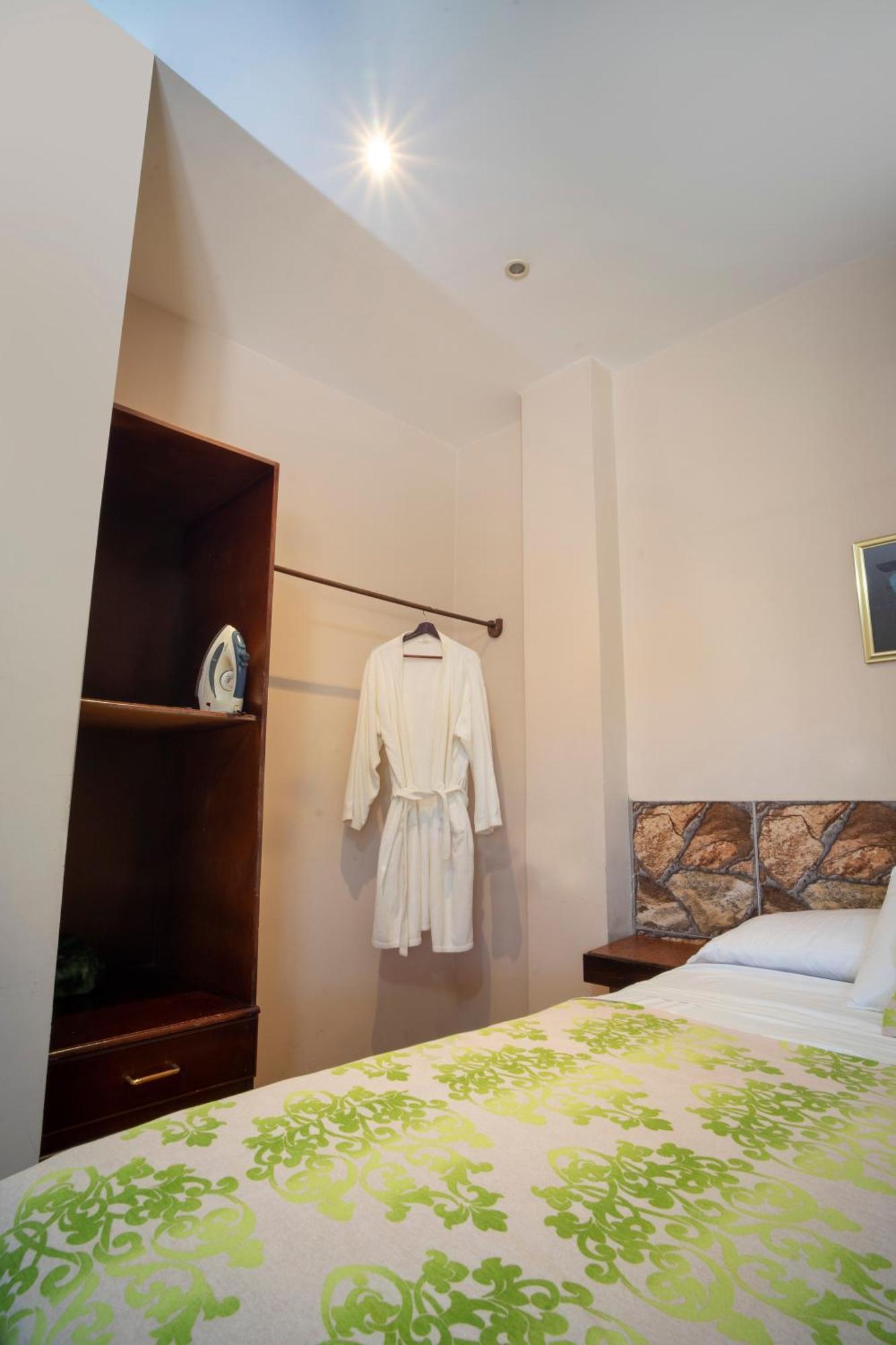 Apart Hotel La Trejo 圣佩德罗苏拉 外观 照片